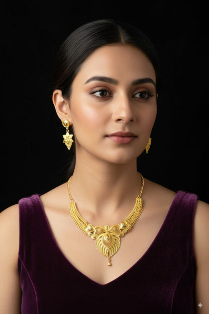 Traditional Gold-Plated Bridal Necklace with Intricate Filigree Design