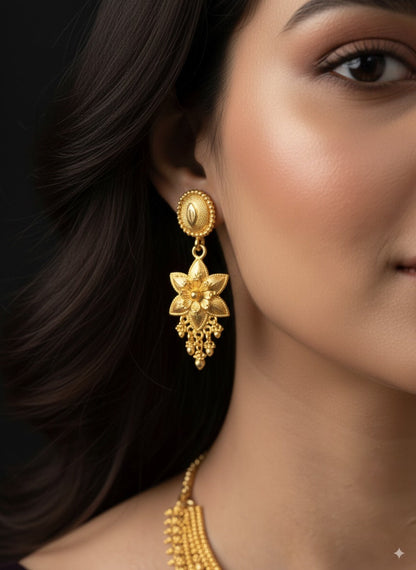 Exquisite Floral Motif Gold-Plated Bridal Necklace with Dangling Beads